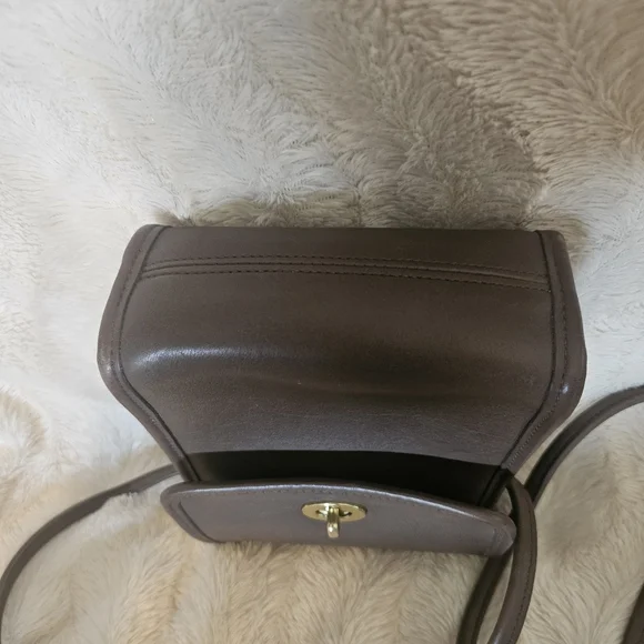 VINTAGE COACH TAUPE BROWN CROSSBODY SCOOTER CROSSBODY BAG #9893